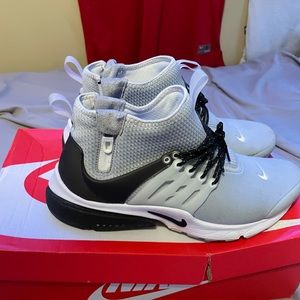 Nike Presto Mid Utility